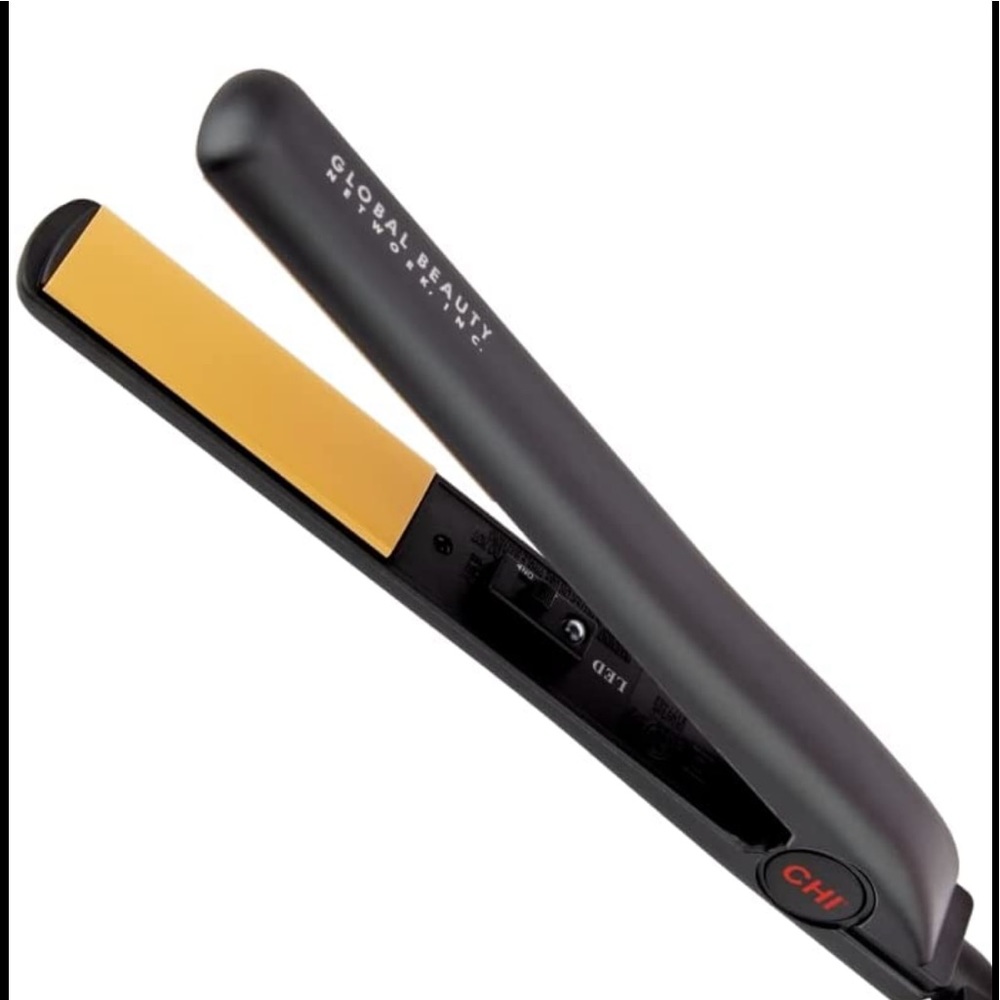 Chi Ceramic Straightener (used)